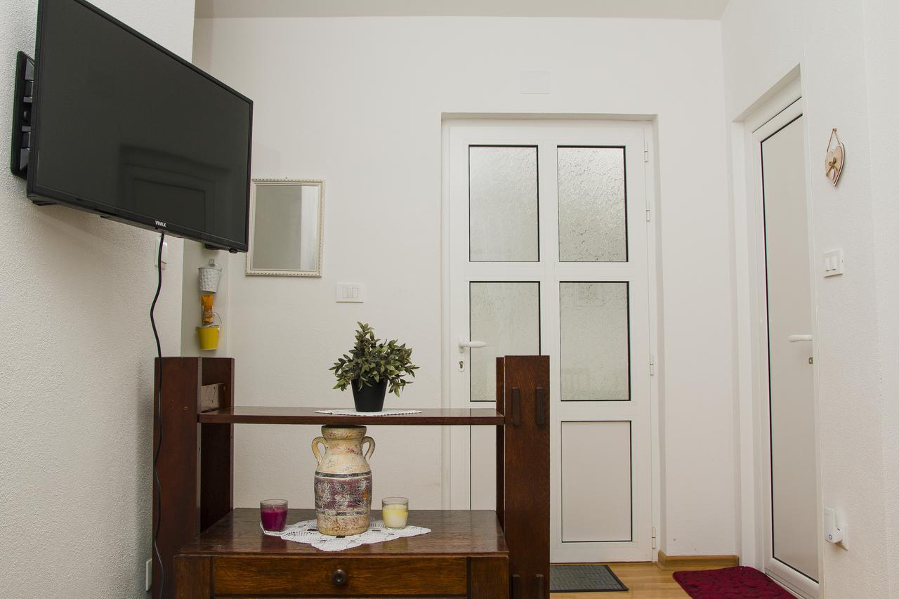 Apartment Kravica Ljubuski Exterior photo